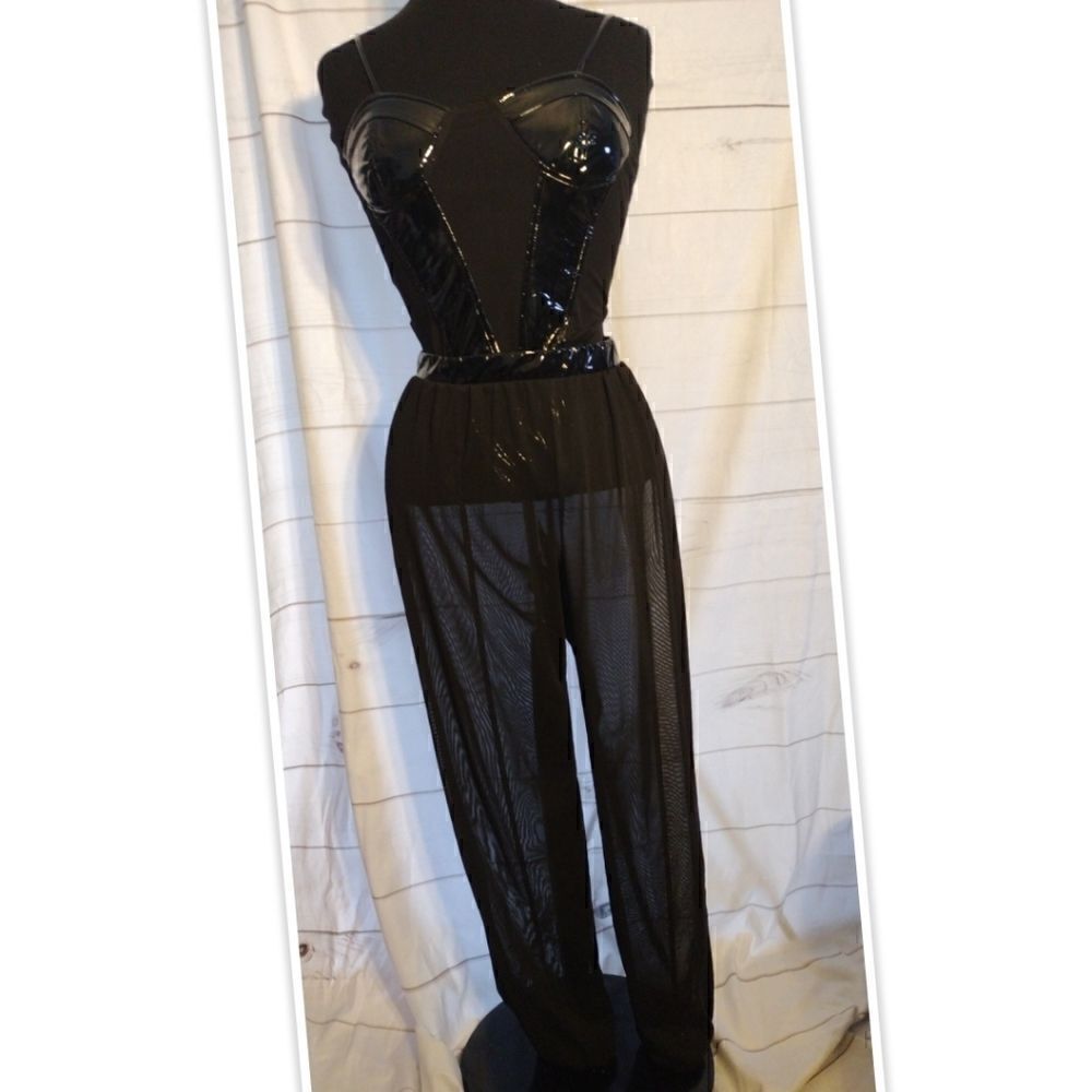 NWT Posh By V Set faux leather/shear bodysuit and pants size medium